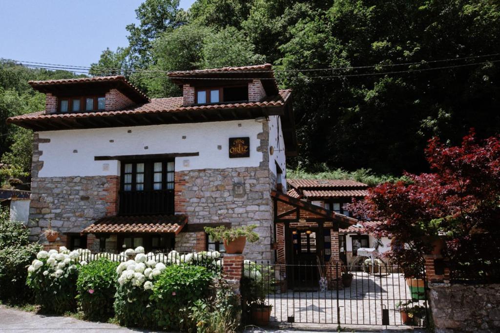 בית הארחה סוטו דה קנגס 	Casa Ortiz מראה חיצוני תמונה